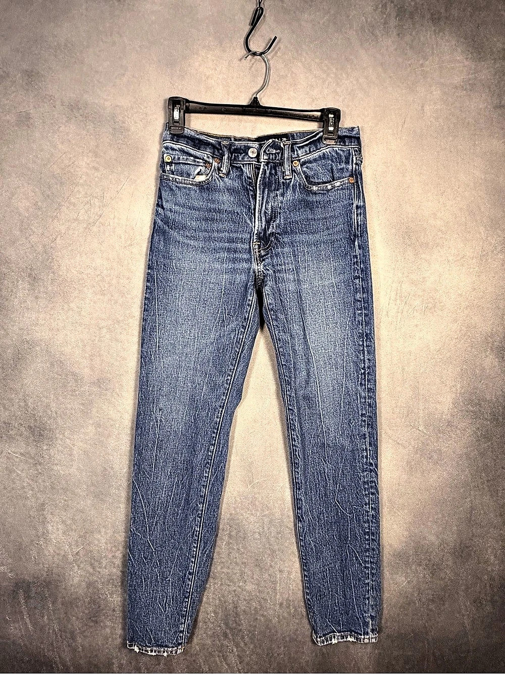 Abercrombie & Fitch A&F Vintage Straight Leg Blue Jeans Waist 28